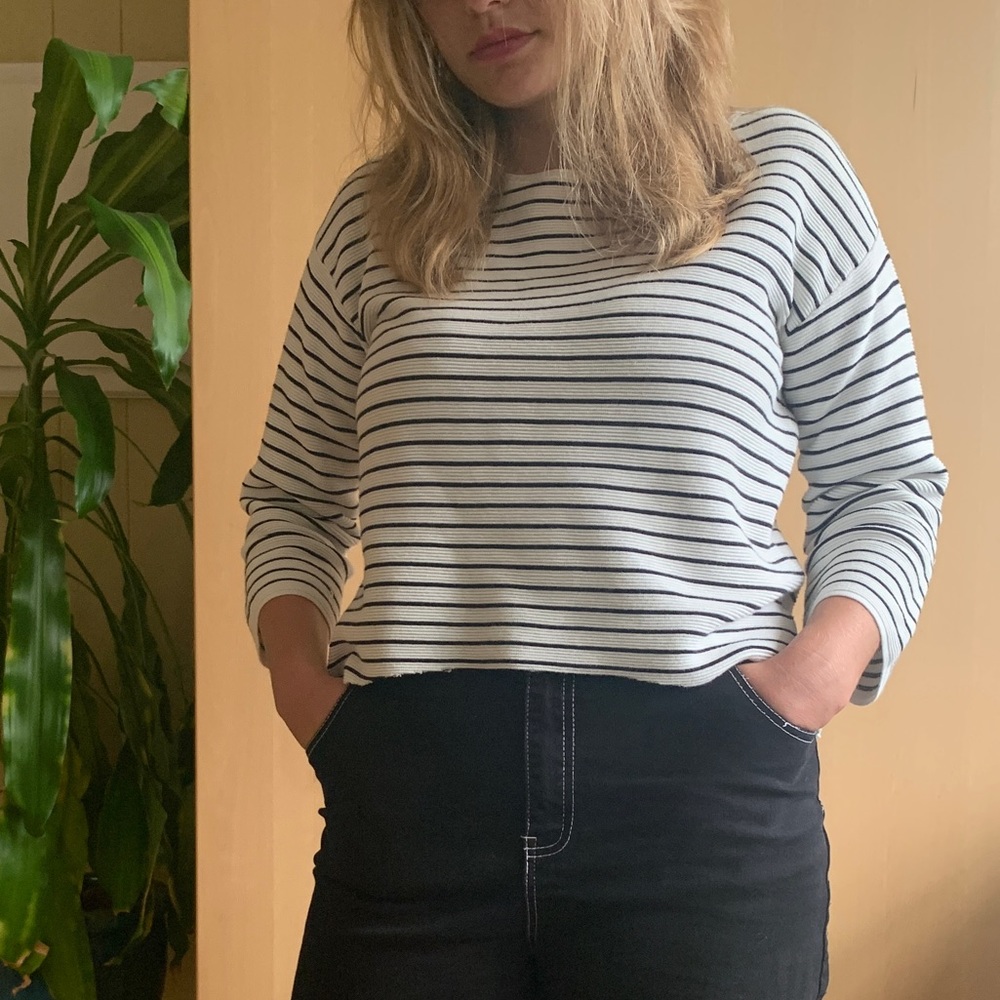 Uniqlo striped sweater, black and white, size S
